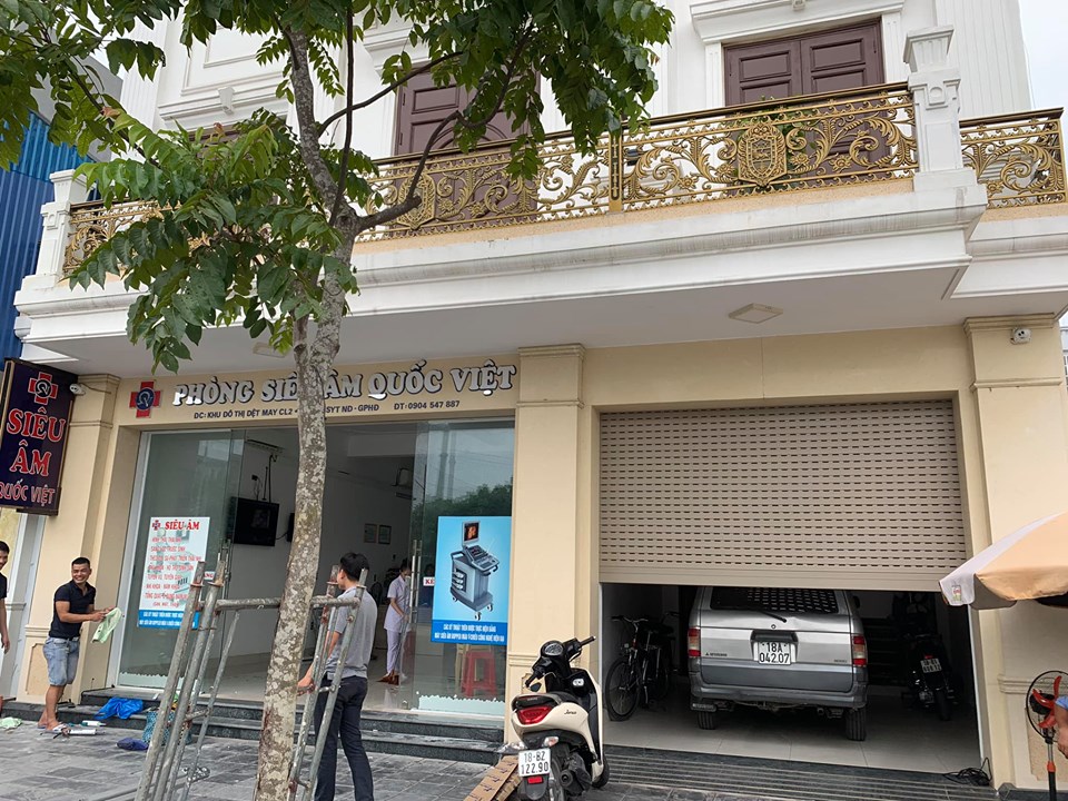 Cửa kính tự động tại Nam Định - công trình phòng siêu âm Quốc Việt